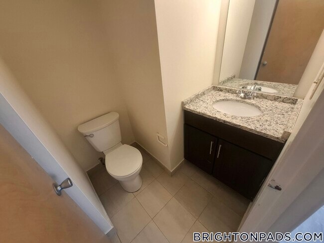 Building Photo - 148 N Beacon St