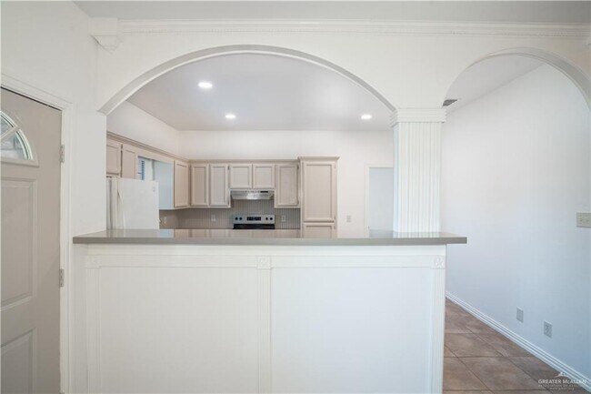 Photo - 204 Jacobo Ave