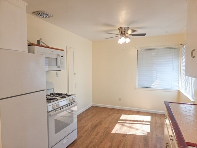 Photo - Sunnyvale Duplex Near Apple & Major Tech Campuses Unidad 1530