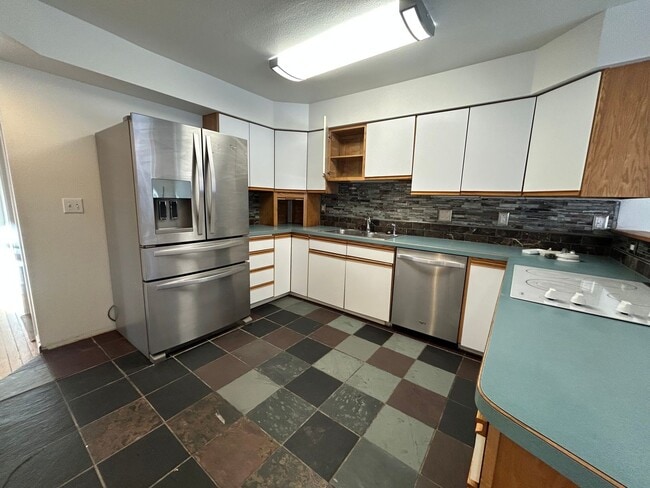 Photo - Century 21 Gold Rush - 3 Bed | 2 Bath | 2-Car Garage | End-Unit Condo (FAIRBANKS)