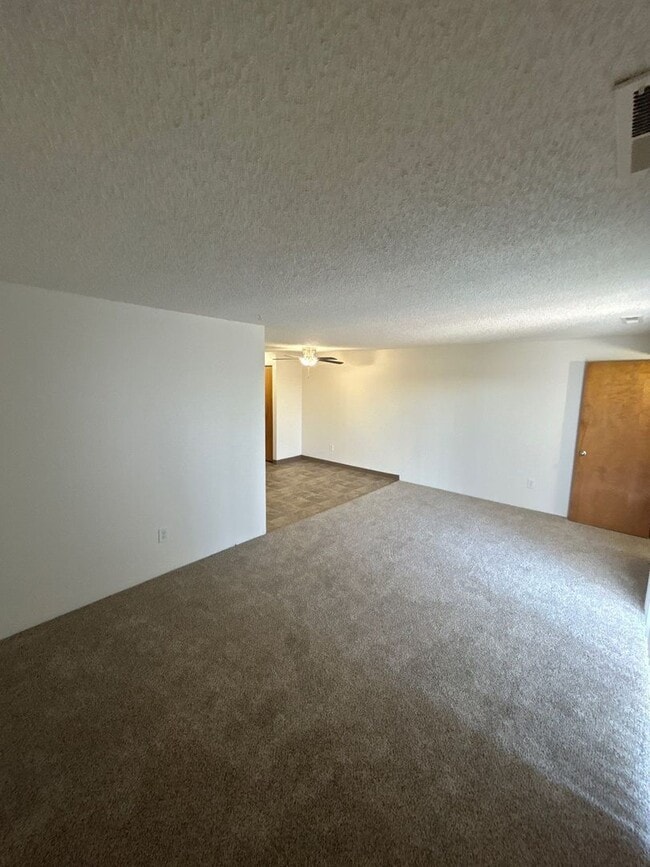 Photo - 648 Taybin Rd NW Unit D