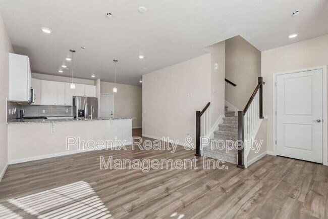 Photo - 192 Ambrose St