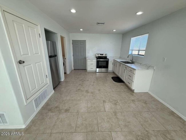 Photo - 1134 E 23rd St