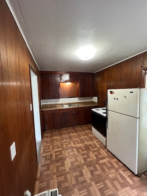 Photo - 577 Campus St