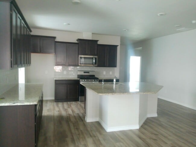 Photo - 7825 Salais Dr