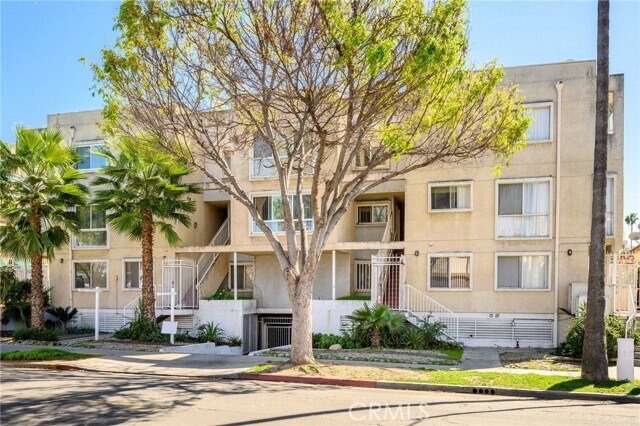 Photo - 116 W Maple St Unit 25