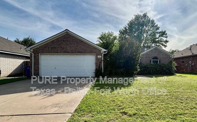Photo - 1703 Country Crest Ln