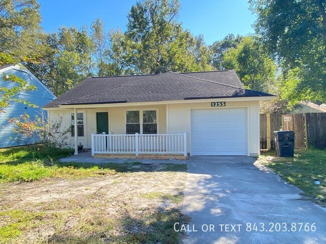 Lovely 3 bedroom 2 baths House in Moss Poi... - Lovely 3 bedroom 2 baths House in Moss Poi...