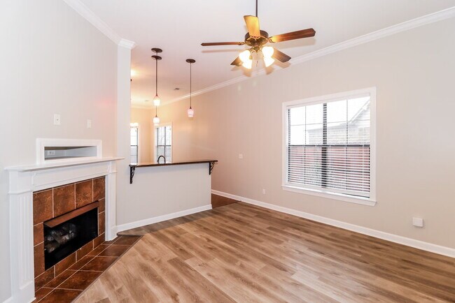 Photo - 1981 Rochelle Ln