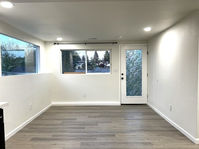 Photo - 32902 26th Pl SW Unit 2- Lower level