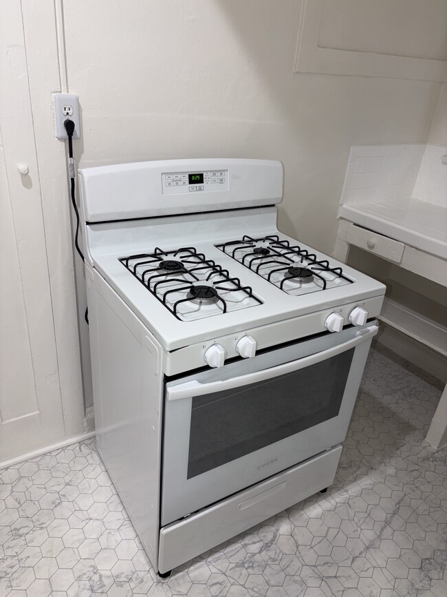 New Stove and new refrigerator