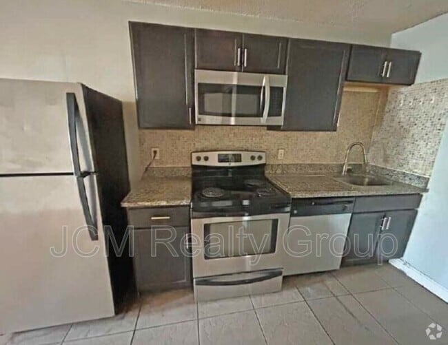 Building Photo - 36-40 Orange Unit 36#2 / 1st Floor Rental