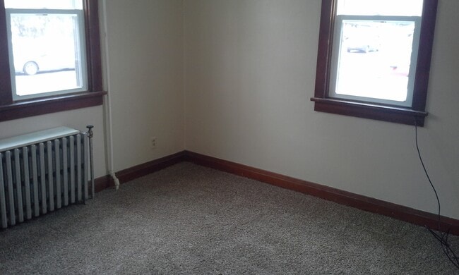 516 1st St N Unit 1