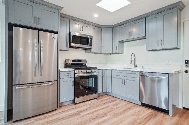 5185 20th St Unit 5187 Quarter