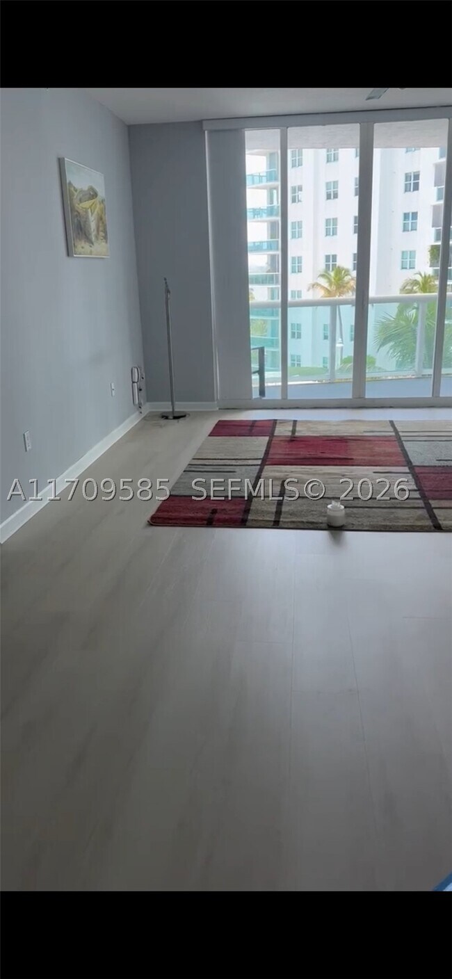 7900 Harbor Island Dr Unit 806