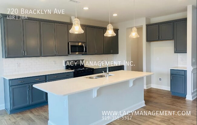 Photo - 720 Bracklyn Ave