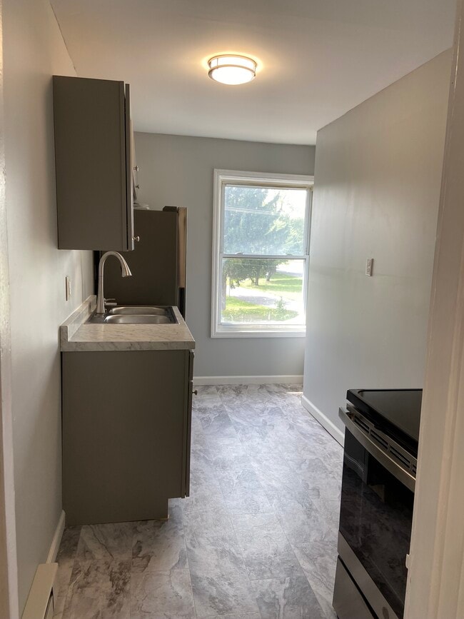 Photo - 15 LLC-97 Boynton Ave. Unidad 4