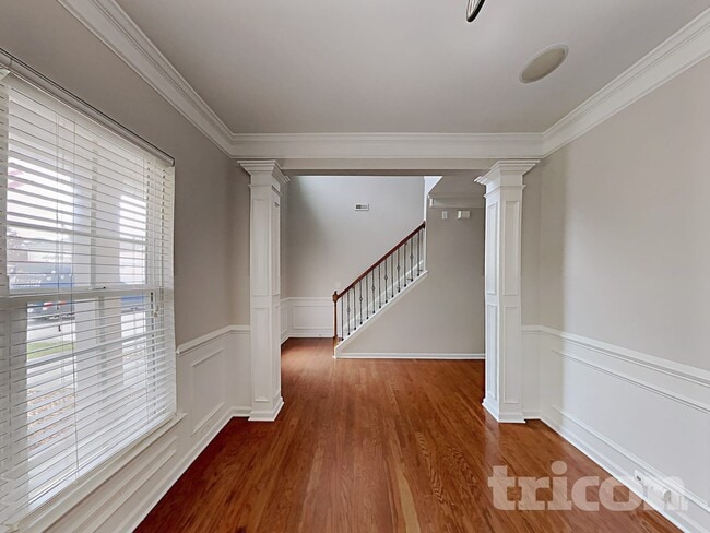 Photo - 1413 Eastway Dr