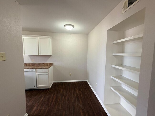 Photo - 3302 Salisbury Ave Unidad D