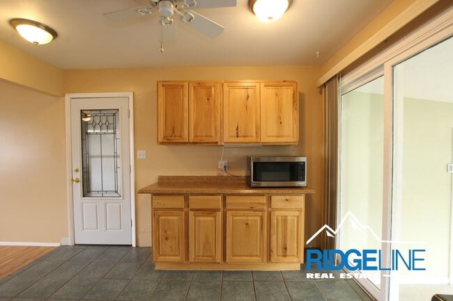 Photo - SINGLE LEVEL RIVERVIEW HOME FOR LEASE!