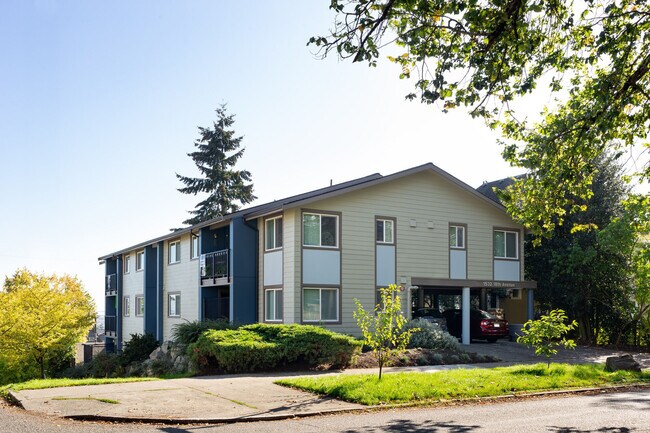 Photo - Eighteenth Avenue