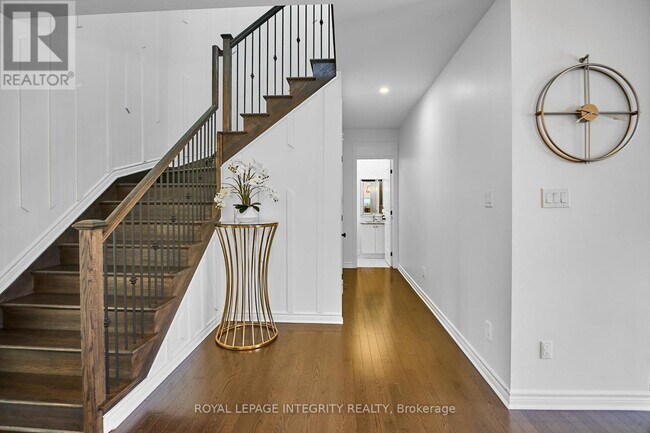 Photo - 32 Aconitum Way