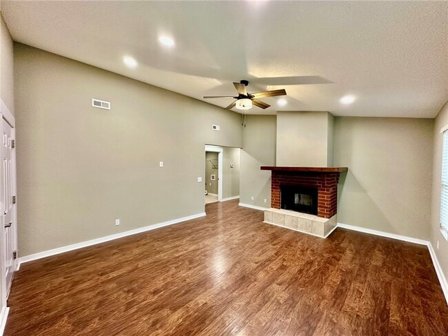 Photo - 3513 W Wood St