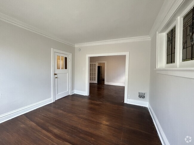 Building Photo - 4607 Shenandoah Ave Unit 1E Rental