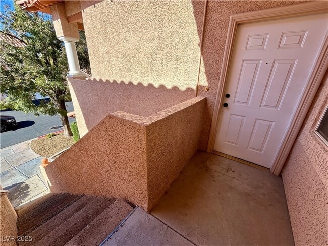 Building Photo - 2925 Wigwam Pkwy Unit 423