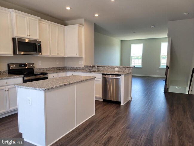 5165 Penn St