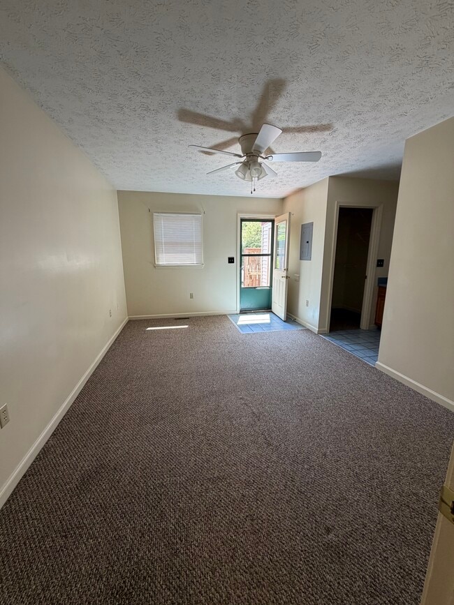 Photo - 150 Cypress Dr Unit 142