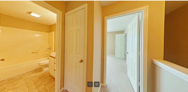 Photo - 1383 W Allen St