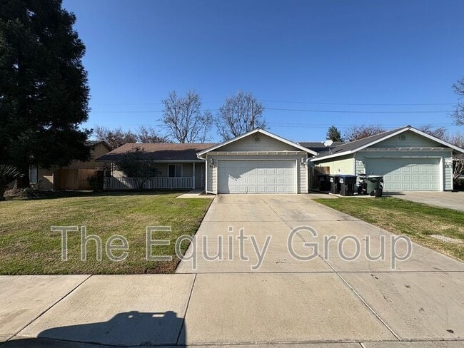 Building Photo - 905 S Laguna St