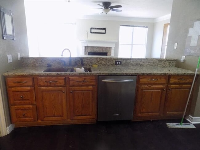 Photo - 30202 Oak Tree Dr