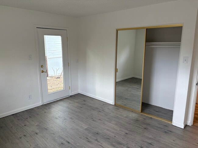 Photo - 1395 Kirman Ave