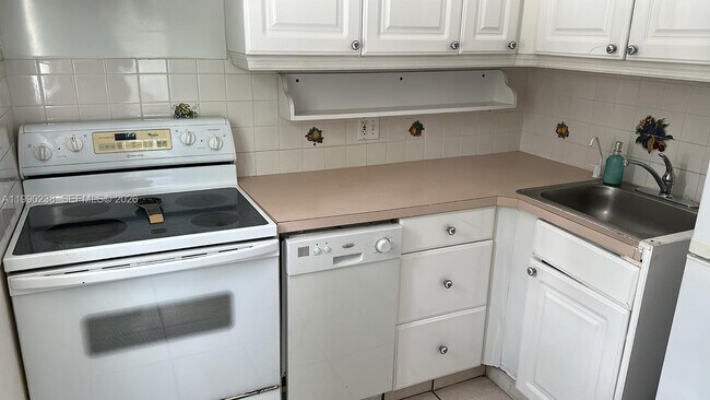 Photo - 90 Isle of Venice Dr Unit 9