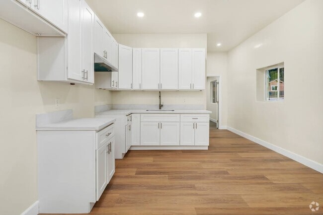 Building Photo - 918-920 Monterey Rental