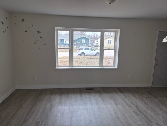 Photo - 2710 Eaton Pl