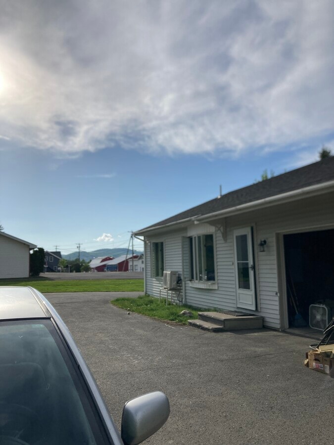 Photo - 651 Main St Unit Duplex 101