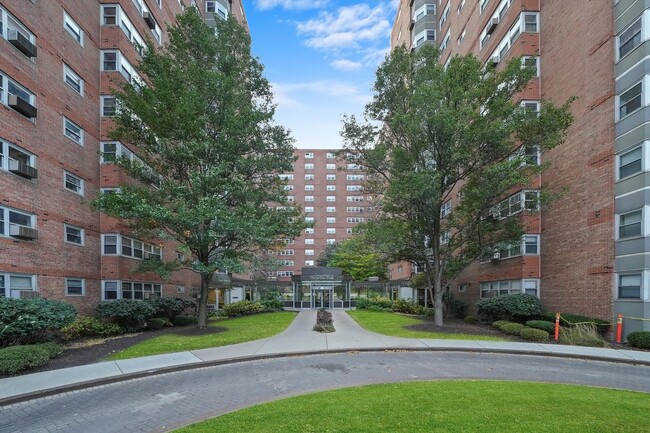 Photo - 4950 N Marine Dr Condo Unit 503