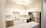 1BR/1BA -553SF