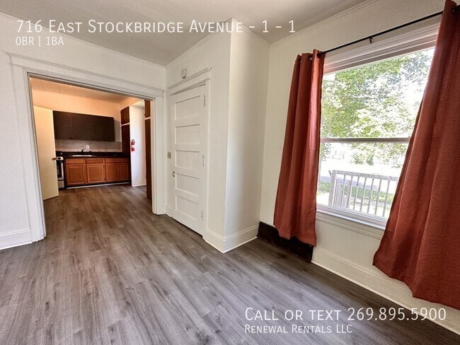 Photo - 716 E Stockbridge Ave Unit 1