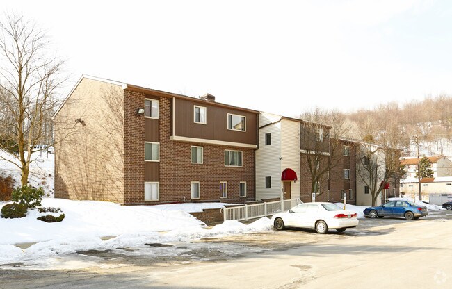 Photo - Old Plank Estates Apartments