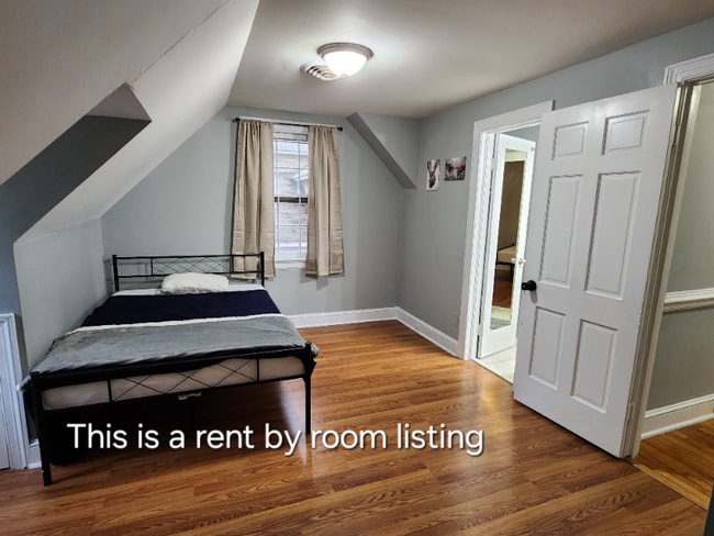 Photo - 558 Avent St
