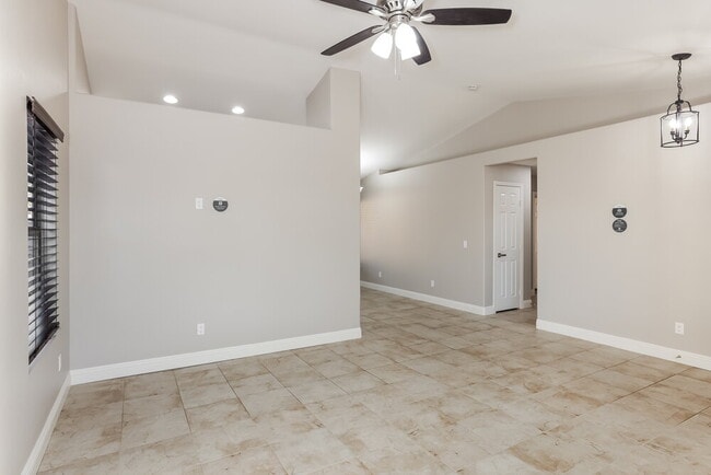 Photo - 10842 W Sands Dr