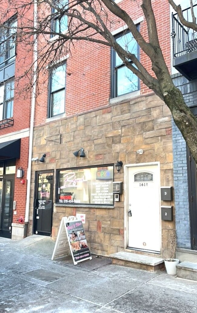Photo - 1618 South St Unit #3