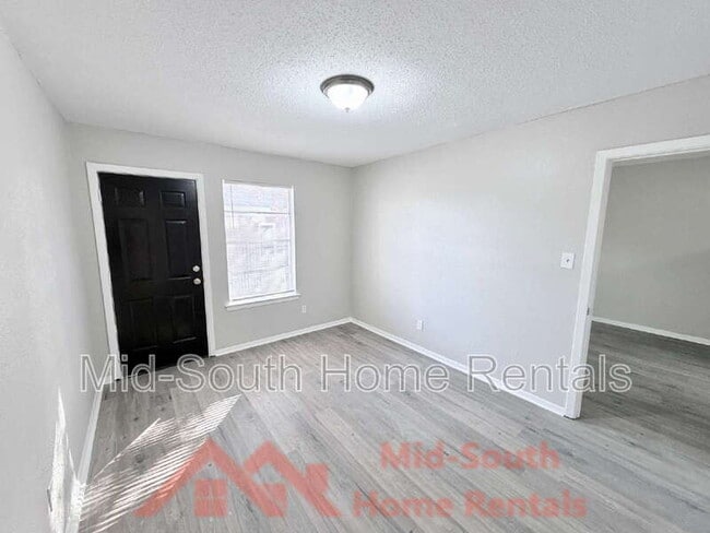 Photo - 139 N Claybrook St Unit 3