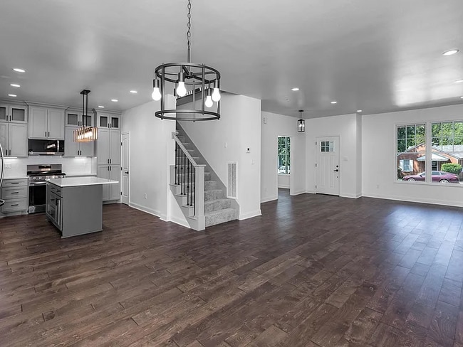 Photo - 2311 S Louisiana St