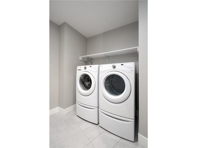 Photo - 2622 W Lake St Unit 601