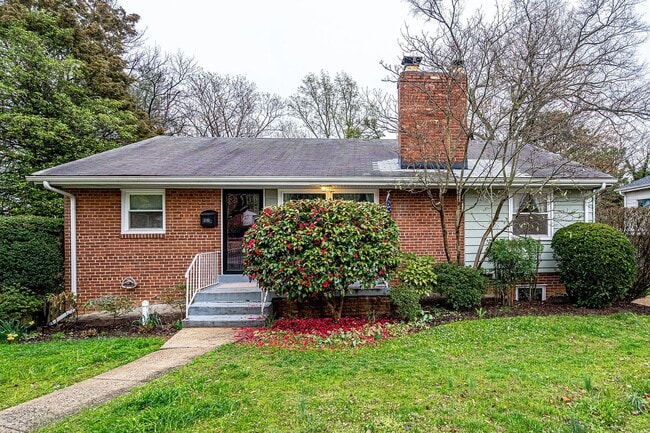 Building Photo - 1091 N Chambliss St Rental